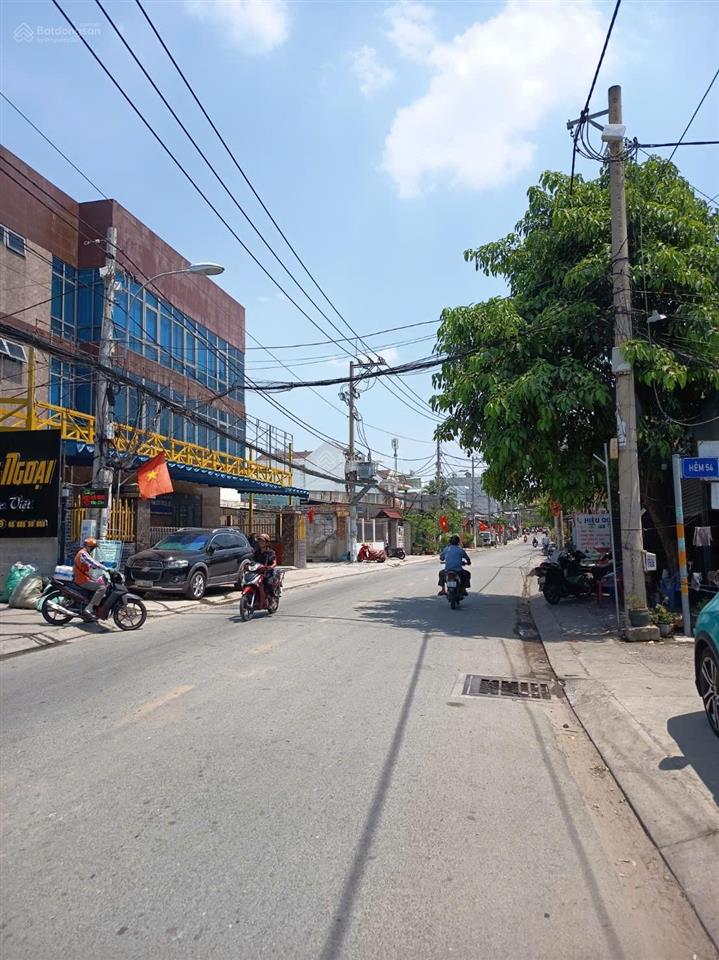 Đất đường 6m, 100m2 giá 3.7 tỷ thương lượng, sổ hồng riêng