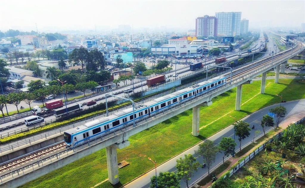 Đất đầu tư, 72m2 trường thọ, sát ga metro, quận 2 giá 6,39 tỷ