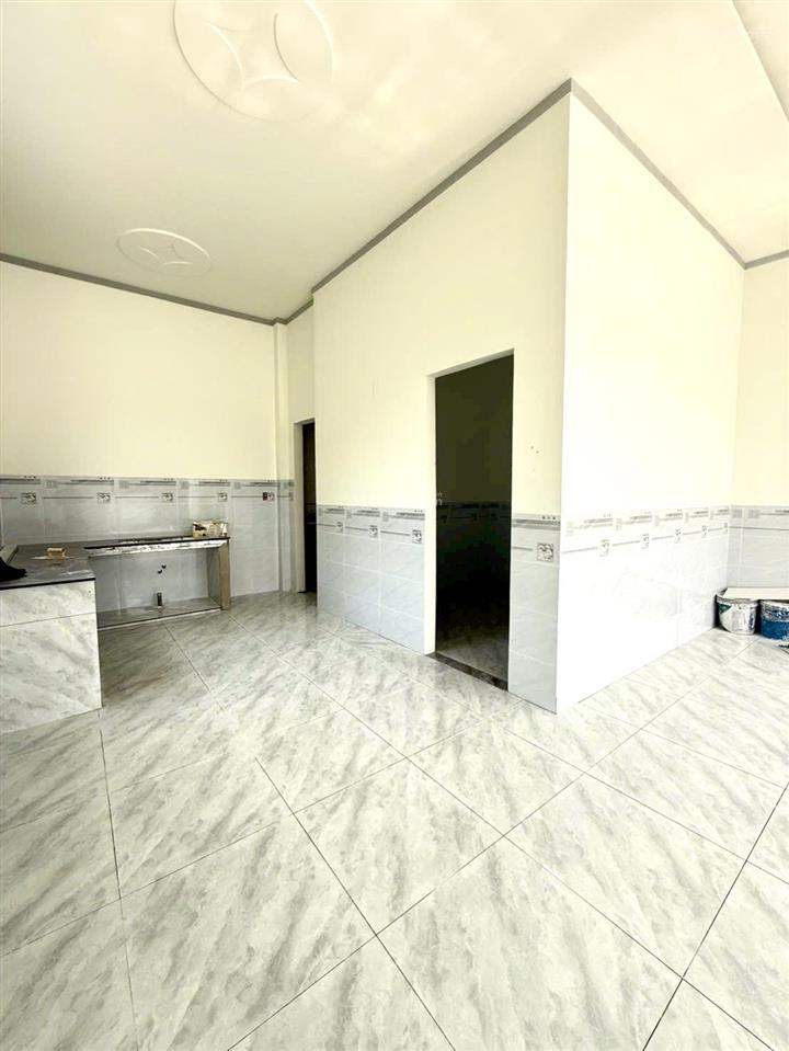 Chủ gởi bán nhà 1 trệt 1 lầu bửu hoà mới xây, 5,5x12,3=68m2, thổ cư 100%, sổ riêng,3pn,hẻm thông 6m