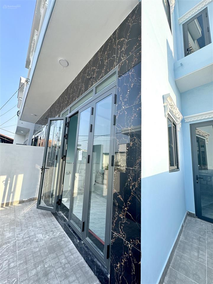 Chủ gởi bán nhà 1 trệt 1 lầu bửu hoà mới xây, 5,5x12,3=68m2, thổ cư 100%, sổ riêng,3pn,hẻm thông 6m