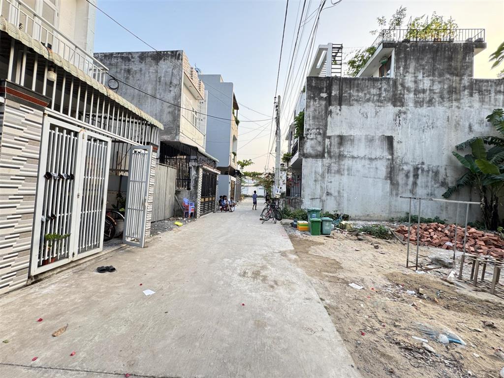 Chủ gởi bán lô đất hẻm 244 đường bùi hữu nghĩa p.tân vạn, 4x17=68m2, thổ cư 100%, sổ riêng,xd tự do