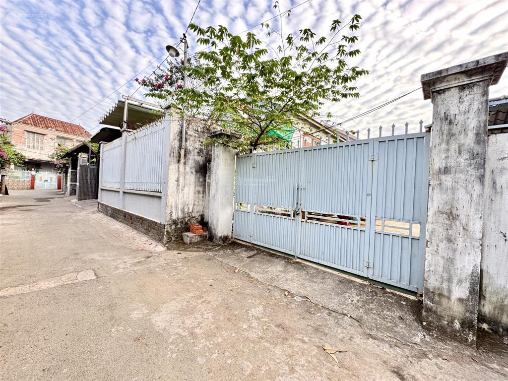 Chủ gởi bán lô đất biệt thự p.hoá an,8x25=225m2,thổ cư 100m,sổ riêng,đường xe hơi,gần cầu hoá an