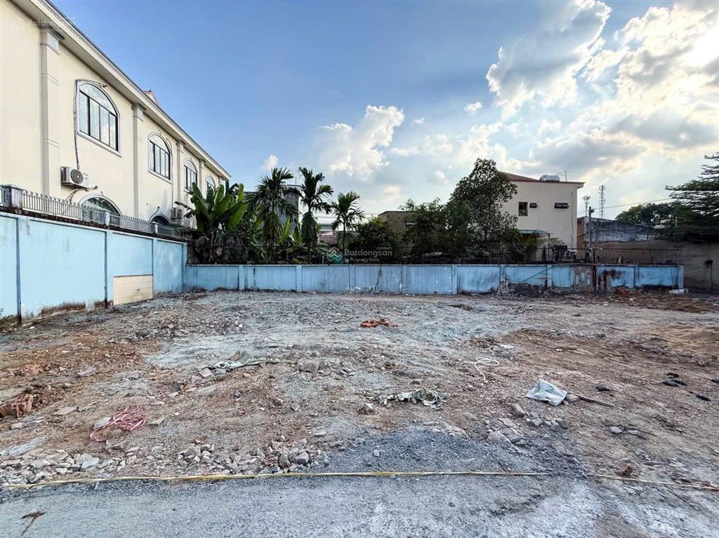 Chủ gởi bán 7 lô đất p.bửu hoà ngay chợ đồn,4x15,2=61m2,thổ cư 100%,nguyễn tri phương vô 50m,hẻm 7m