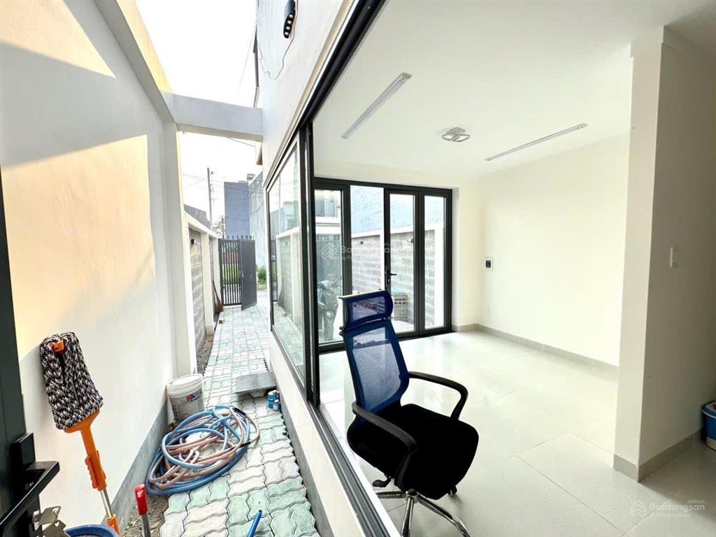 Bán nhà 1trệt 1lầu bửu hoà, 4,9x14,5=69m2 đã hoàn công, sân ôtô đường 6m, ngay cổng sau cty ponchen