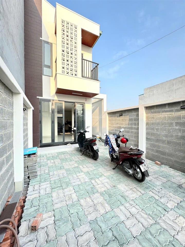 Bán nhà 1trệt 1lầu bửu hoà, 4,9x14,5=69m2 đã hoàn công, sân ôtô đường 6m, ngay cổng sau cty ponchen
