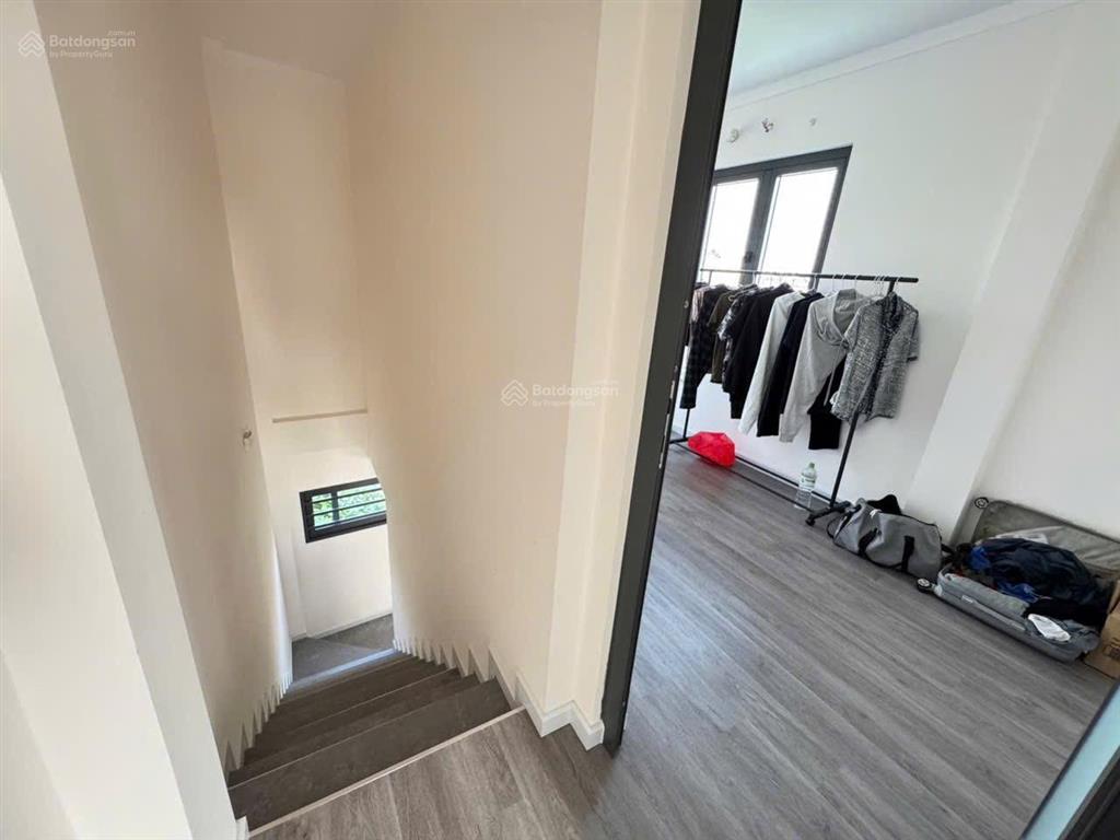 Bán nhà 1trệt 1lầu bửu hoà, 4,9x14,5=69m2 đã hoàn công, sân ôtô đường 6m, ngay cổng sau cty ponchen