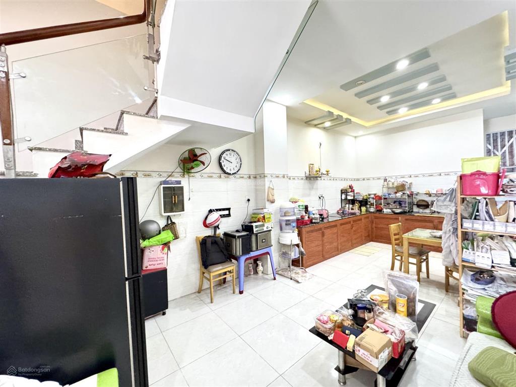 Chủ gởi bán nhà 1 trệt 1 lầu kdc vip hoá an ngay cổng sau cty ponchen,4x22=87m2,đường 6m, sổ riêng