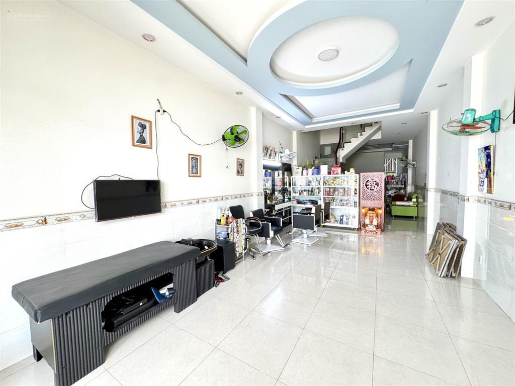 Chủ gởi bán nhà 1 trệt 1 lầu kdc vip hoá an ngay cổng sau cty ponchen,4x22=87m2,đường 6m, sổ riêng