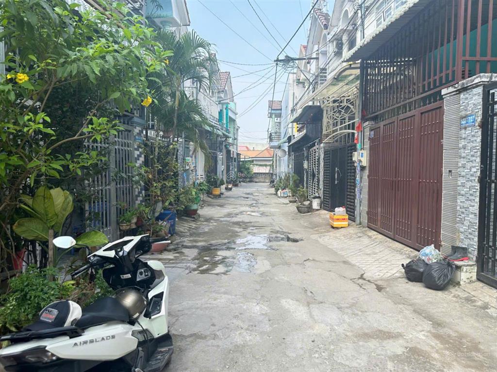 Chủ gửi bán nhà 1 trệt 1 lầu kdc bửu hòa 74 căn, 3pn, đã hoàn công, 4x20=78m2, đường xe hơi