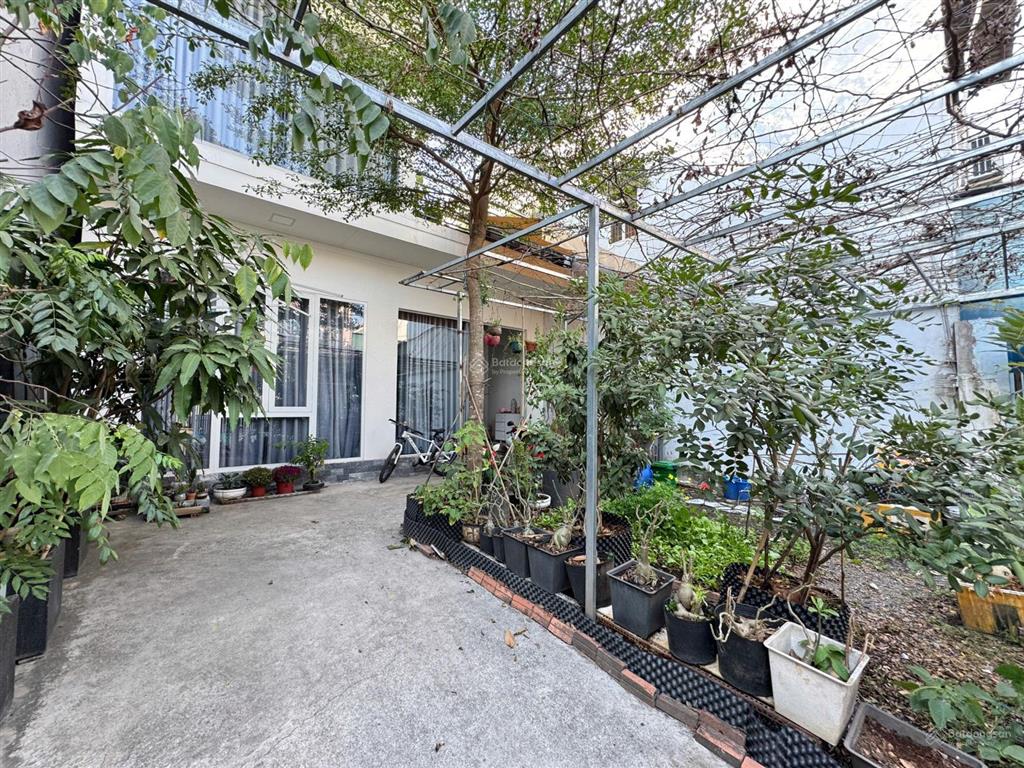 Chủ gởi bán căn nhà cấp 4 gác lửng p. quang vinh ngay bờ kè chợ biên hòa 8x12=96m2 thổ cư 100%, shr