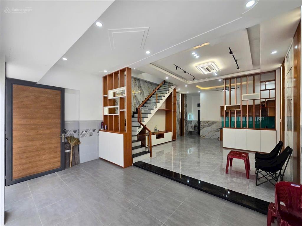 Chủ gởi bán nhà 1 trệt 1 lầu kdc bửu hoà đã hoàn công,5,4x15=80,4m2,hẻm ô tô 7 chỗ,ngay chợ đồn,shr