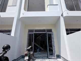 Chủ gửi bán căn nhà 1lầu 1trệt hoàn công p.hoá an, 4x16=64m2 thổ cư 100% sân ô tô, ngay cầu hoá an