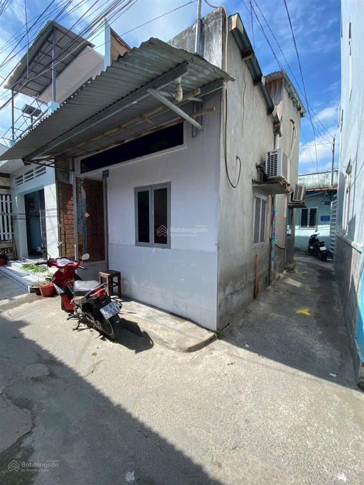 Chủ gởi bán nhà cấp 4 ngay trạm y tế phường bửu hoà, 28,4m2, thổ cư 100%, hẻm 3 gác thông, sổ riêng