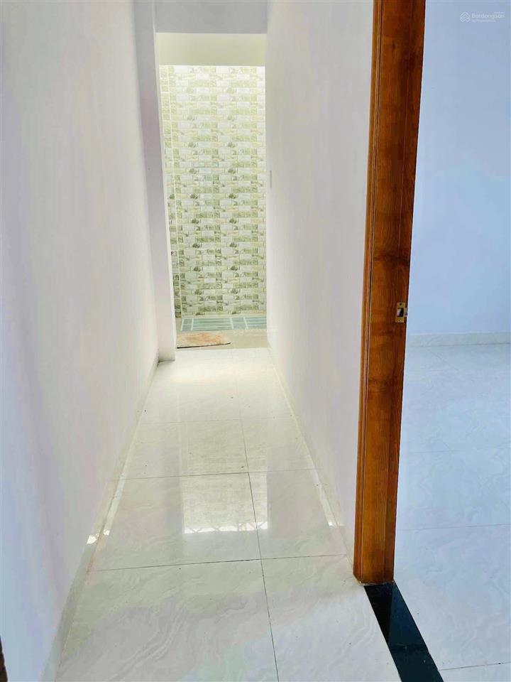 Chủ gởi bán nhà 1trệt 1lầu kdc hoá an, 72m2 gần nhà hàng sông quê sổ riêng thổ cư 100% 3pn đường 6m