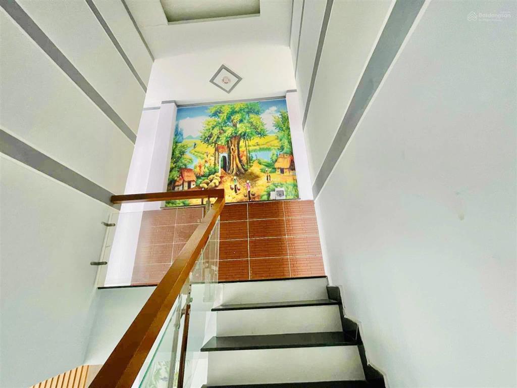 Chủ gởi bán nhà 1trệt 1lầu kdc hoá an, 72m2 gần nhà hàng sông quê sổ riêng thổ cư 100% 3pn đường 6m