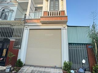 Chủ gởi bán nhà 1 trệt 1 lầu kdc hoá an,72m2,gần nhà hàng sông quê,sổ riêng,thổ cư 100%,3pn,đường6m