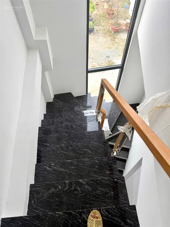 Chủ gởi bán nhà 1 trệt 1 lầu hẻm 244 bùi hữu nghĩa p.tân vạn,60m2, hẻm xe hơi 7 chỗ, sổ riêng,shr