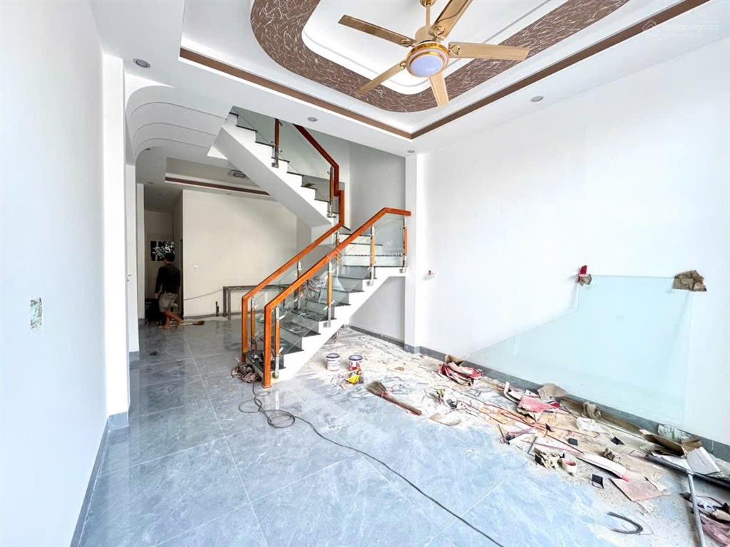Chính chủ bán nhà 1 trệt 1lầu long hưng mới,4x20=80m2,đối diện bệnh viện shingmark,3pn,đã hoàn công
