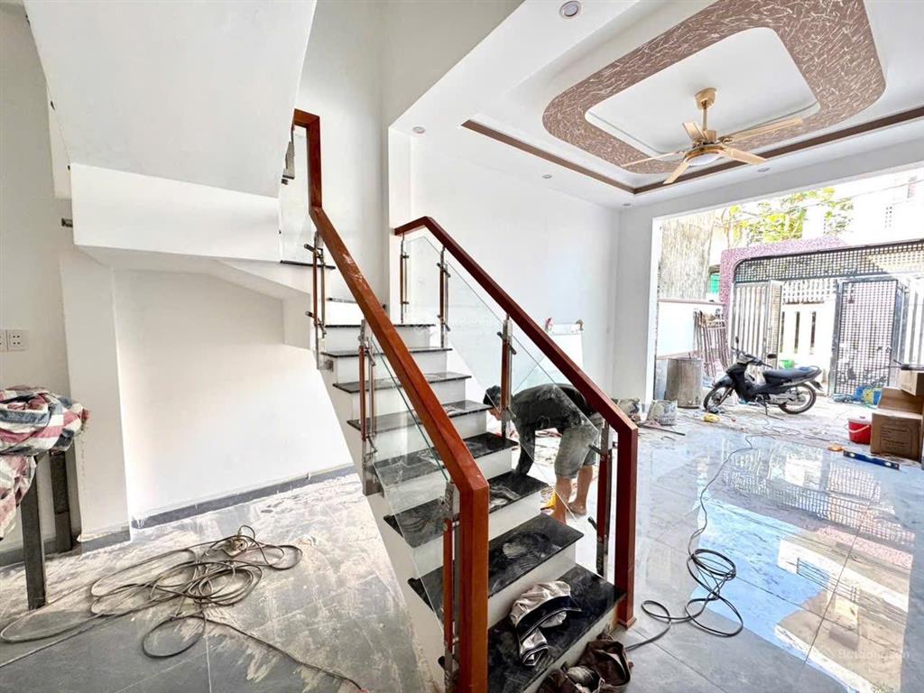 Chính chủ bán nhà 1 trệt 1lầu long hưng mới,4x20=80m2,đối diện bệnh viện shingmark,3pn,đã hoàn công