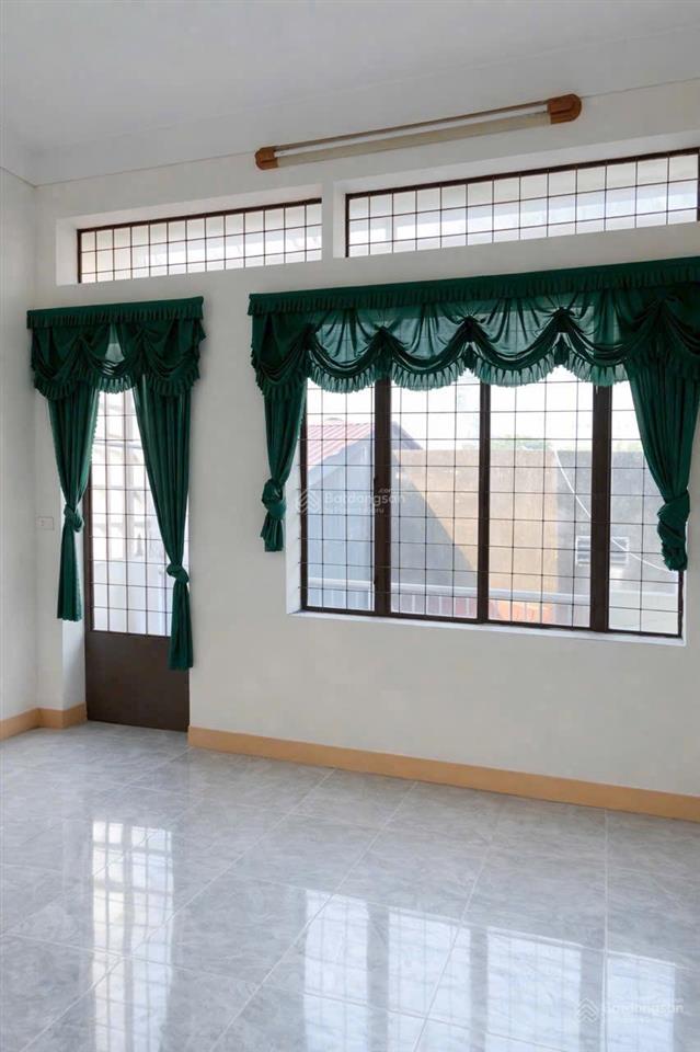 Chính chủ bán nhà long hưng mặt tiền kinh doanh 1 trệt 2 lầu ql51, 136m2 sổ riêng ngay bv shingmark