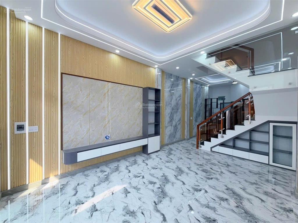 Chủ gửi bán nhà 1 lầu 1 trệt hoàn công mới xây p. hoá an, 4x16=64m2, đường xe hơi, hỗ trợ vay