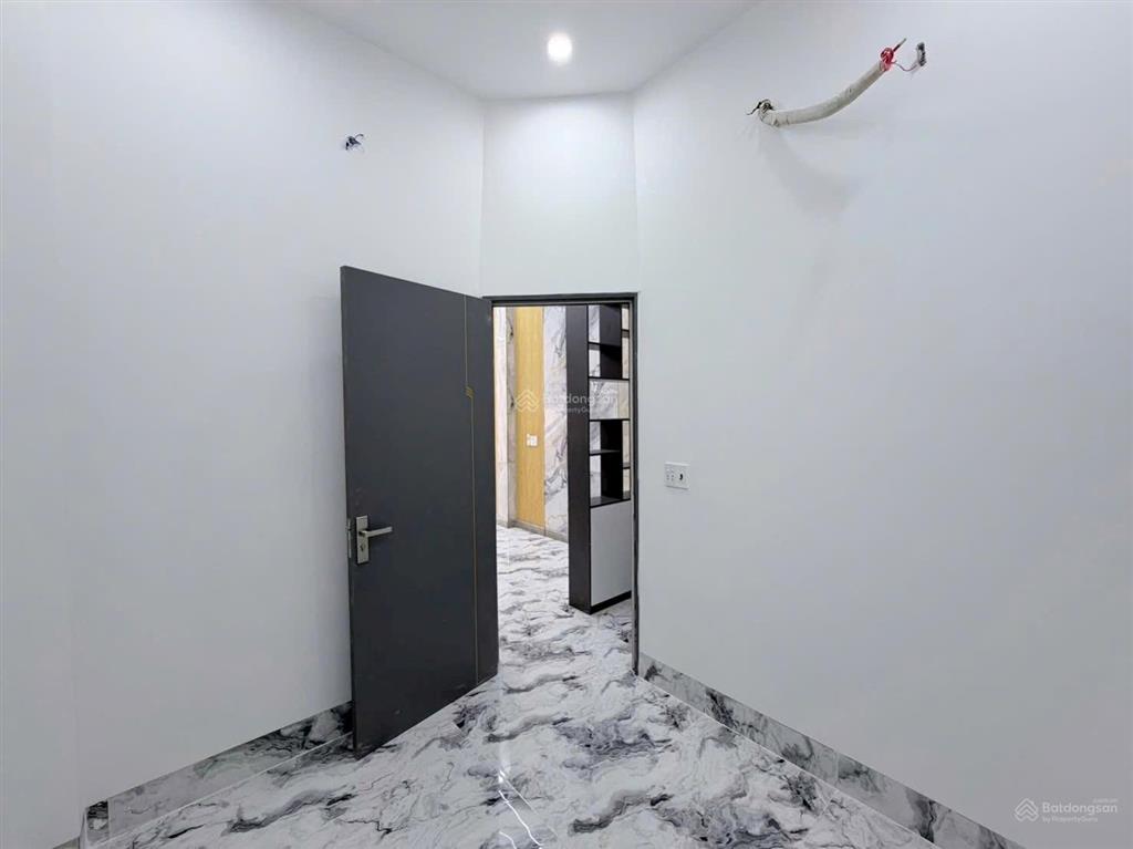 Chủ gửi bán nhà 1 lầu 1 trệt hoàn công mới xây p. hoá an, 4x16=64m2, đường xe hơi, hỗ trợ vay