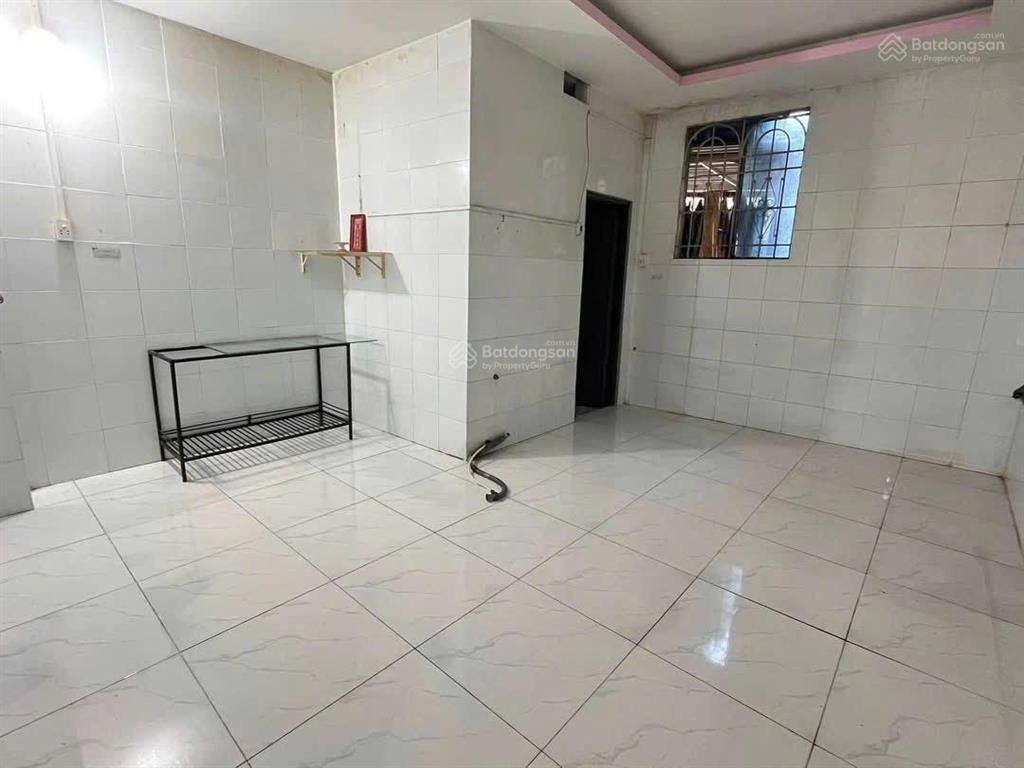 Cho thuê nhà nguyên căn p. hóa an 1 trệt 1 lầu gần vòng xoay hóa an, dtsd 130m², 2pn, 2wc