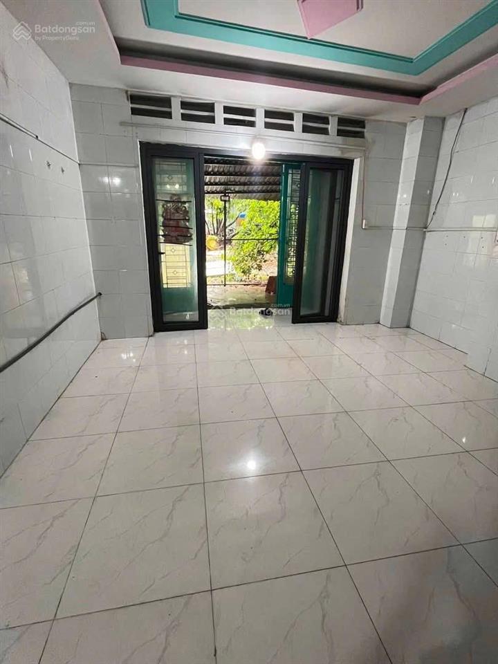 Cho thuê nhà nguyên căn p. hóa an 1 trệt 1 lầu gần vòng xoay hóa an, dtsd 130m², 2pn, 2wc