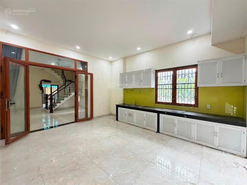 Cho thuê nhà nguyên căn 1 trệt 2 lầu kdc hóa an, 3 phòng ngủ, đường 6m, ngay cổng sau cty pouchen