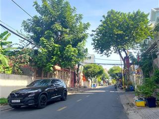 Mặt tiền hẻm 10m đường 2 lê văn việt quận 9 dt vị trí đẹp 6.1*13.1=80m2 gần vincom q9 chỉ 6.1 tỷ