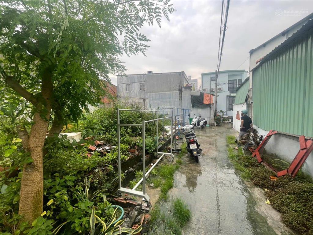 Bán đất đường số 4, trường thọ 60m2, ngang 10m đẹp, xây dựng hết đất