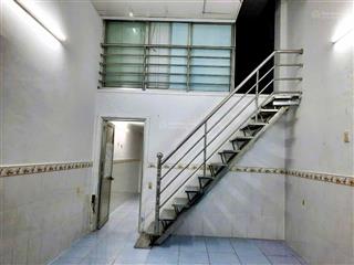 Bán nhà 1 trệt 1 lửng linh đông  2 mặt hẻm  gần chợ thủ đức