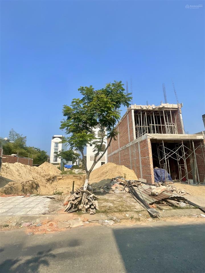 Chủ gửi bán lô đất biển tântrà, đường bùi bỉnh yên, ngũ hành sơn, 100m2 sạch đẹp, giá sốc 4.6 tỷ