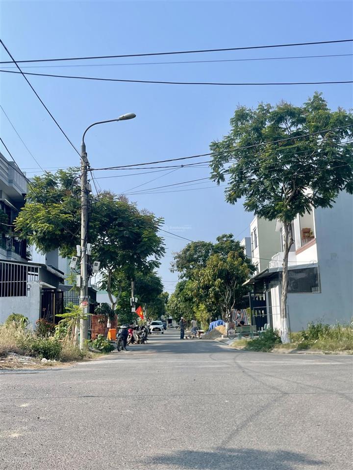 Chủ gửi bán lô đất biển tântrà, đường bùi bỉnh yên, ngũ hành sơn, 100m2 sạch đẹp, giá sốc 4.6 tỷ