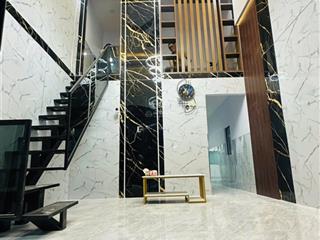 Nhà lầu hẻm 652 quốc lộ 13 nhà mới dọn vào ở ngay gần vạn phúc ngay khu hồng long