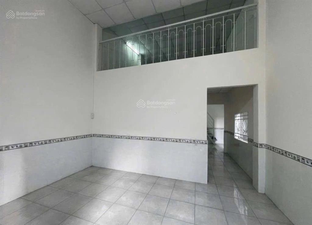 Nhà hiệp bình gần chợ hẻm ba gác kế khu sông đà, ra phạm văn đồng chỉ 5p