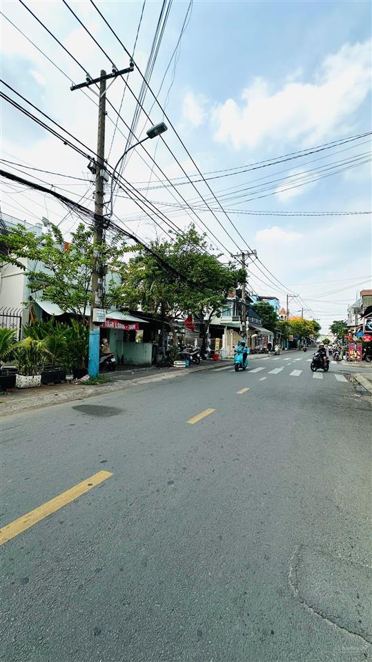 Nhà mặt tiền đường 35 ngay chợ tam hà tiện kinh doanh buôn bán 105m2