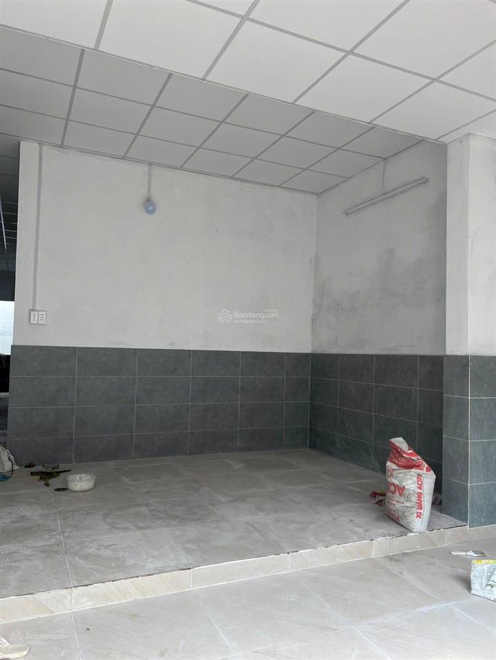 Nhà cấp 4 77,5m2 ngay điện lực thủ đức tô ngọc vân hẻm ô tô gần chợ tam bình