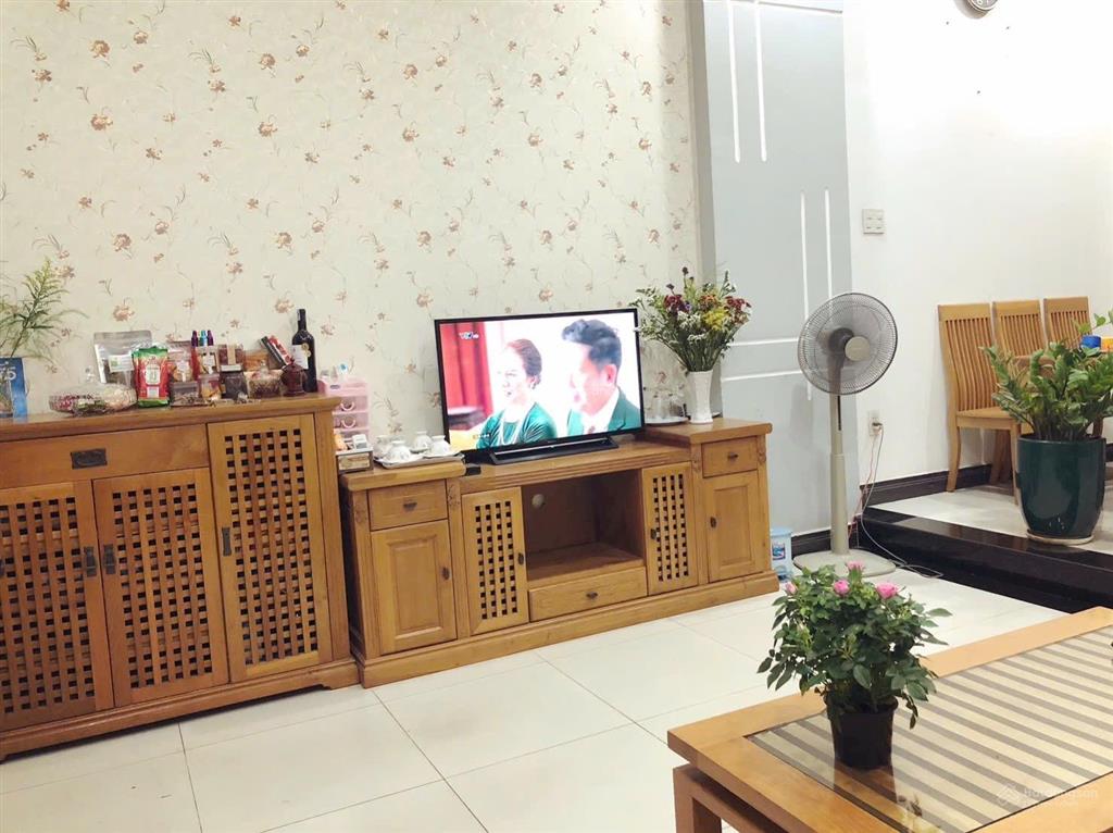 Nhà 3 lầu đường số 2 gần đại học luật chợ bình triệu khu cân trí 4pn vừa ở vừa kinh doanh onl