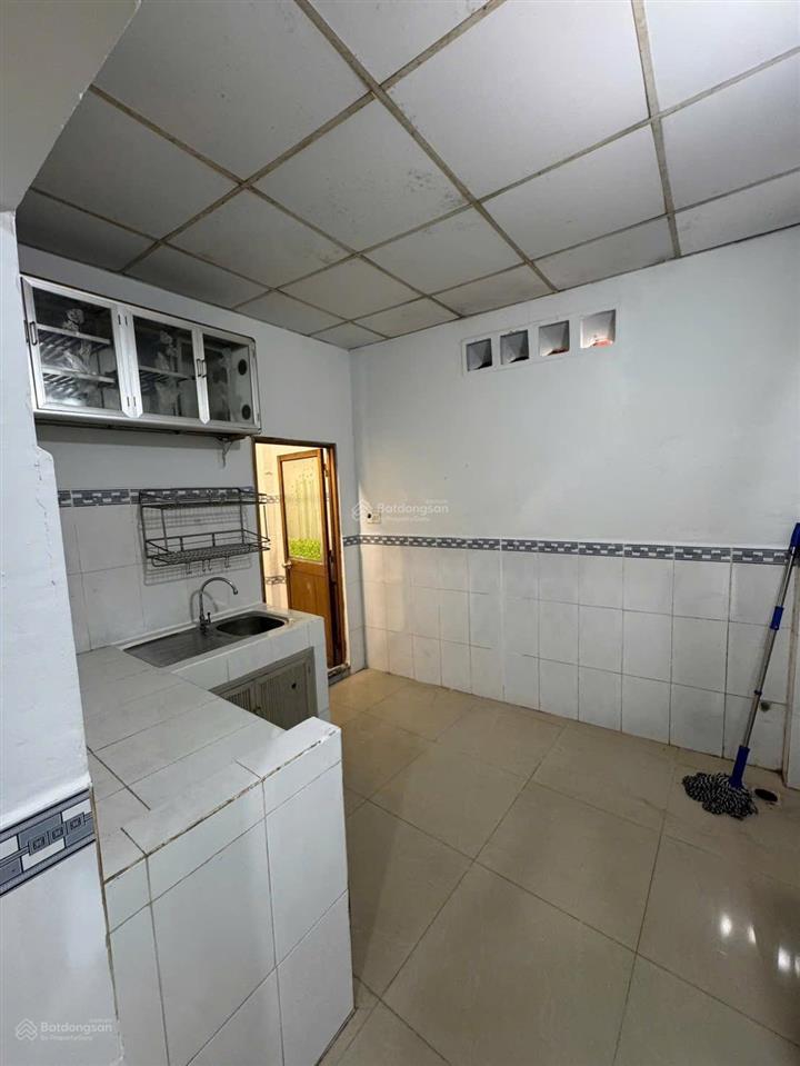 Nhà cấp 4 ngay nhà thờ fatima bình triệu sát đại học luật sổ hồng riêng