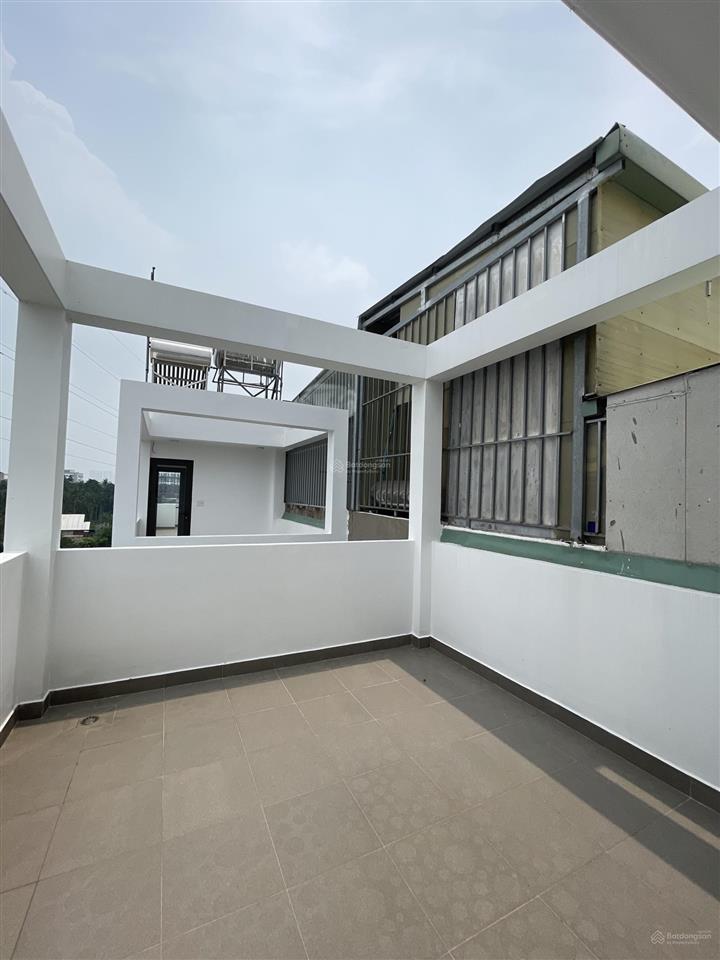 Nhà 4 tầng đường linh đông sát phạm văn đồng hẻm thông nhà mới khu dân cư gần vành đai 2