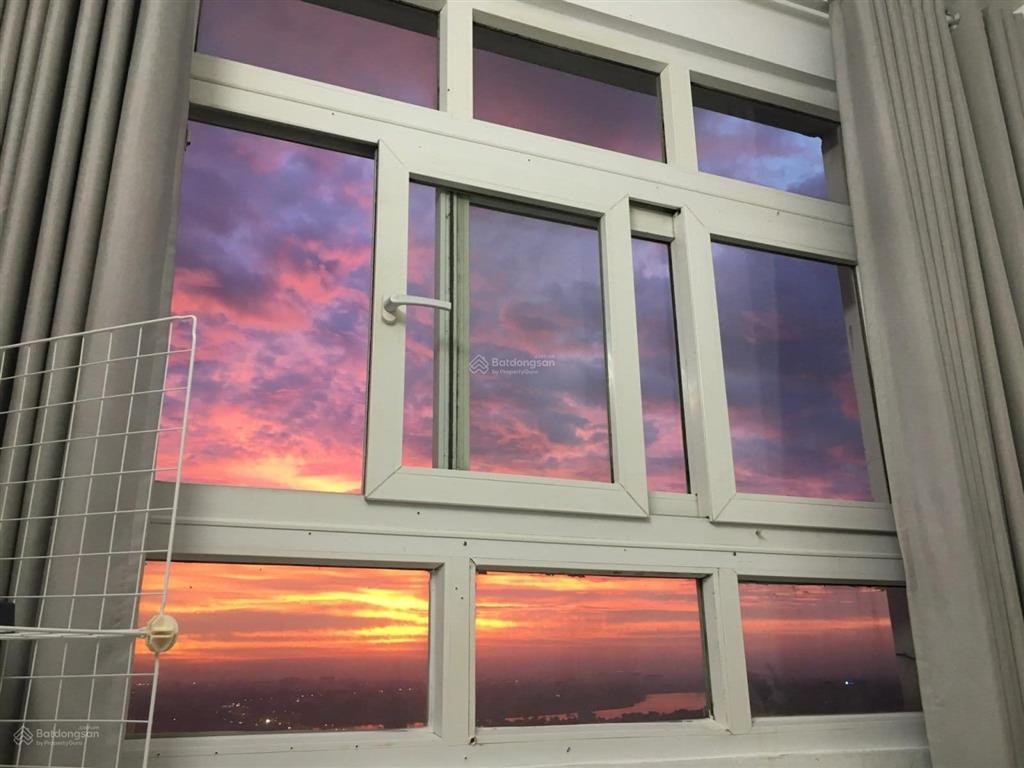 Bán căn hộ sunview town 2 phòng ngủ view ngoài thoáng mát