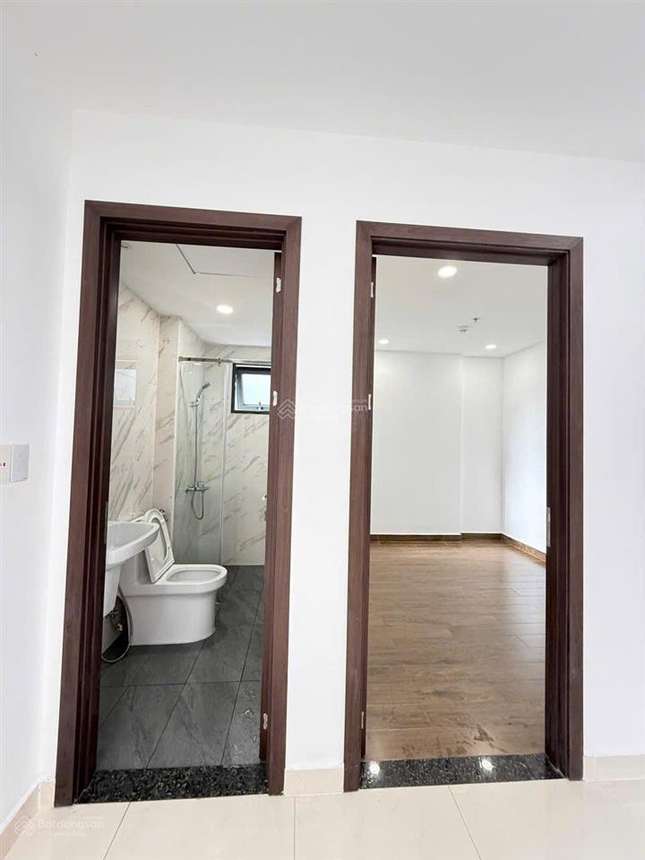 Cần cho thuê gấp căn phú đông sky garden giá 8tr/th, nhận nhà đầu tháng 5.  0932 796 ***