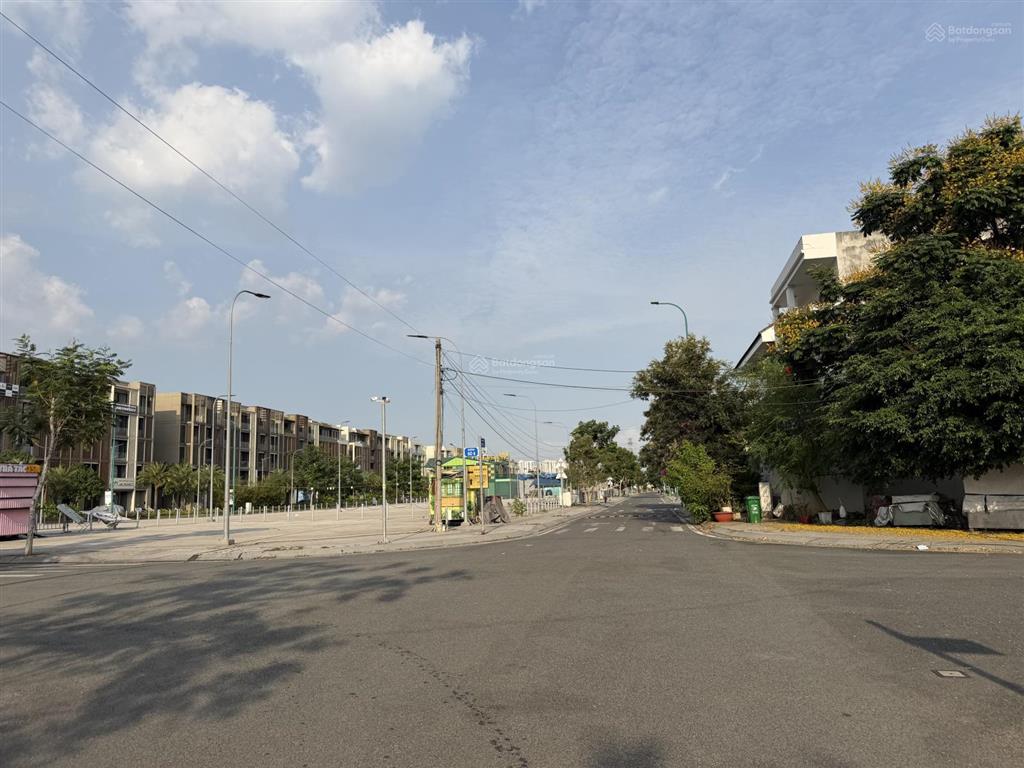 Bán nhà 6x18m 4 tầng full nội thất cao cấp chỉ 17 tỷ tl đường đỗ xuân hợp, ngay global city