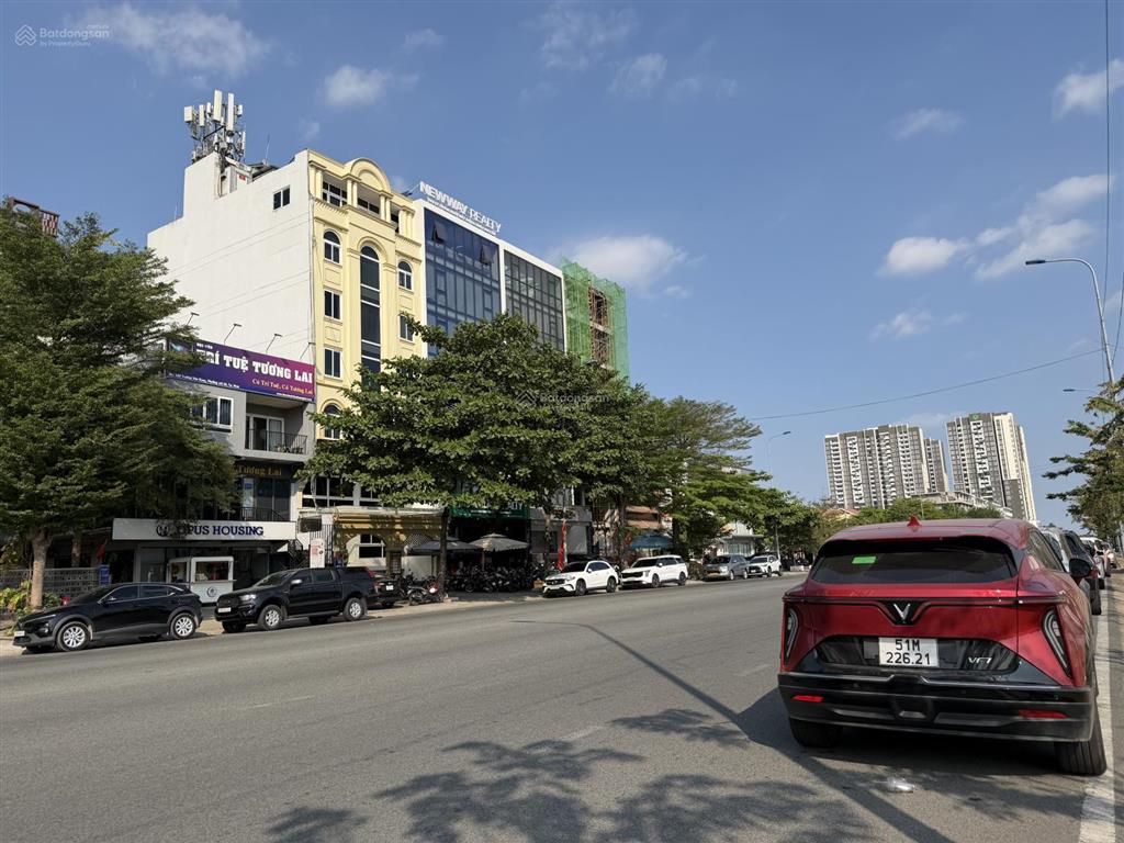 Bán lô đất 160m2 (8x20) 42 tỷ còn bớt. nhánh mặt tiền đường trương văn bang, tml quận 2.