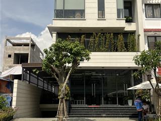 Bán nhà phố hầm 3 tầng 600m2 sử dụng 33.9 tỷ còn tl. mặt đường số đỗ xuân hợp, plb quận 9.