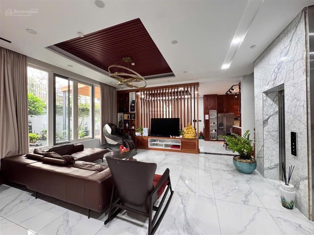 Bán nhà 4 tầng 170m2 ( 8x21) chỉ 17.6 tỷ, chủ ngợp phải bán gấp. ngay global city đỗ xuân hợp q9.