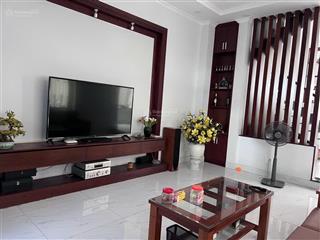 Bán gấp căn 4 tầng 180m2 (10x18) full nội thất 18.9 tỷ tl. ngay global city đường liên phương.