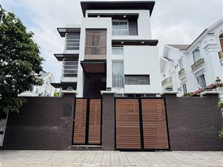 Bán căn nhà hầm 3 tầng full nội thất cao cấp 56 tỷ còn tl. nhánh đường nguyễn hoàng an phú quận 2.
