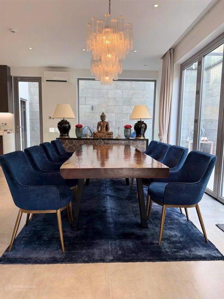 Bán biệt thự góc 198m2 (10x20) 5 tầng 53 tỷ. ngay đường vũ tông phan quận 2. full nội thất cao cấp